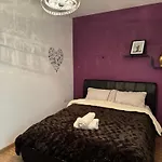 Modern With Large Balcony In Spinola
