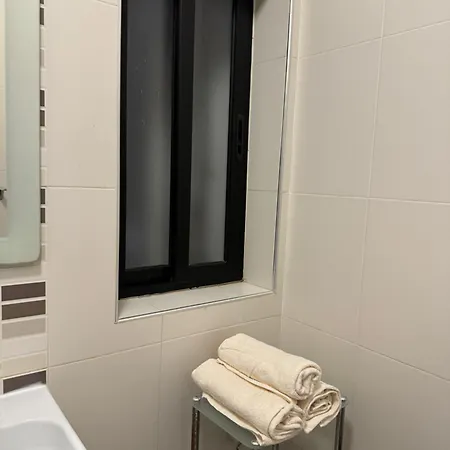 Modern With Large Balcony In Spinola Apartamento