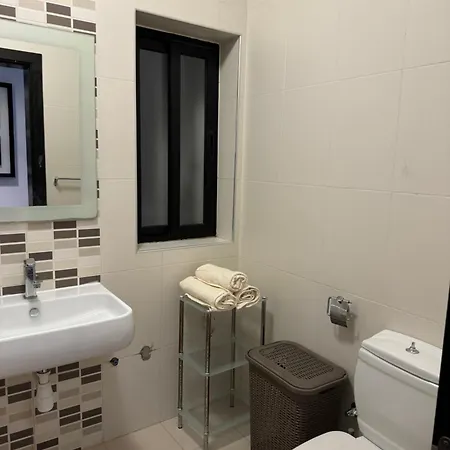 Modern With Large Balcony In Spinola Apartamento *