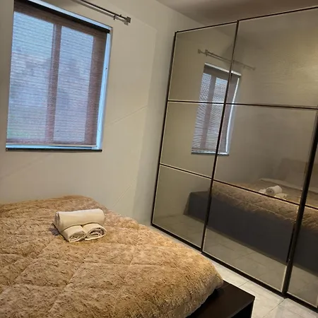 Modern With Large Balcony In Spinola *