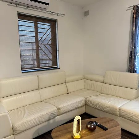 Modern With Large Balcony In Spinola Apartment *