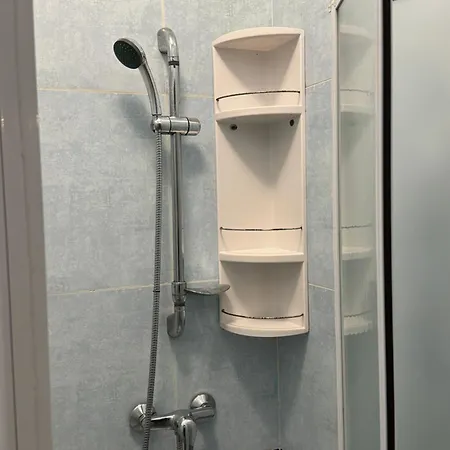 Modern With Large Balcony In Spinola San Ġiljan