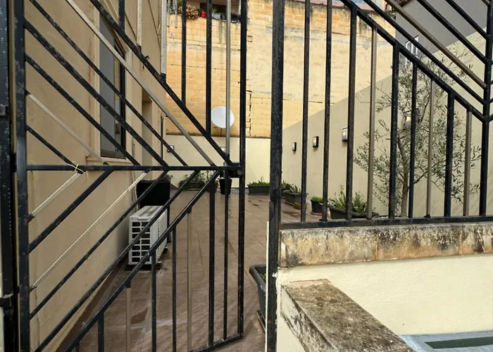 Modern With Large Balcony In Spinola