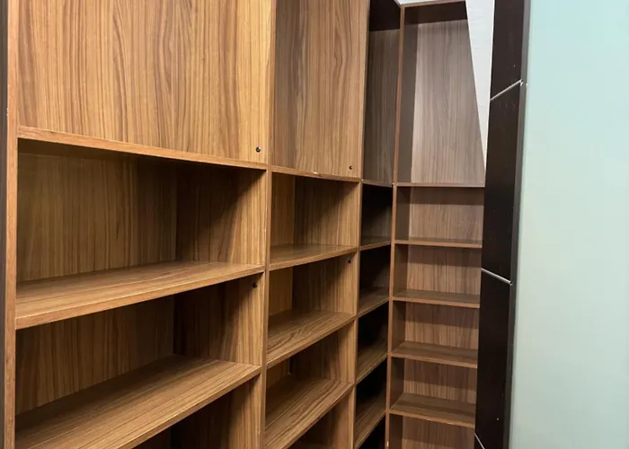 아파트 Modern With Large Balcony In Spinola *