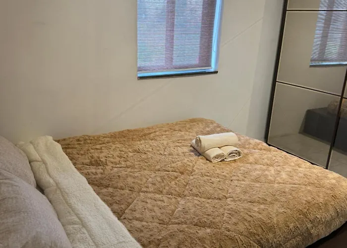 Modern With Large Balcony In Spinola * Saint Julian's