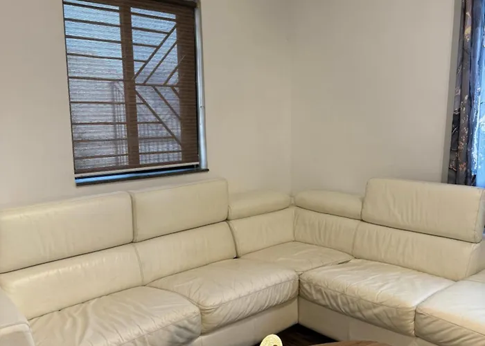 Modern With Large Balcony In Spinola 아파트 *