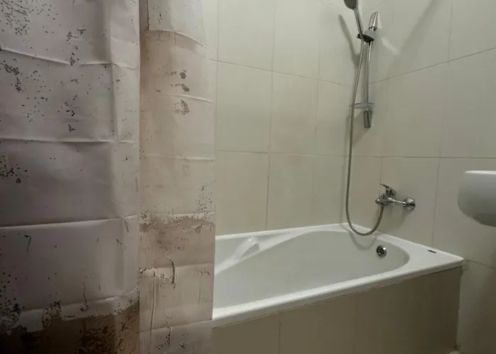 Modern With Large Balcony In Spinola 아파트